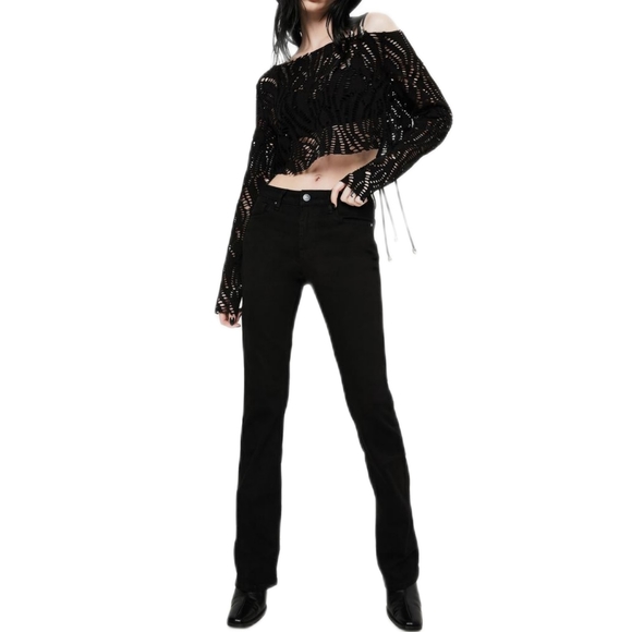 Devil Fashion Long Sleeved Crop Top - Picture 2 of 7